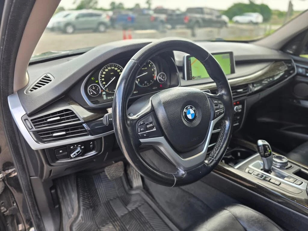BMW X5 xDrive35i * Панорама * 360* АвтоКредит (ЦЕНА ДО БГ, снимка 10 - Автомобили и джипове - 56204228