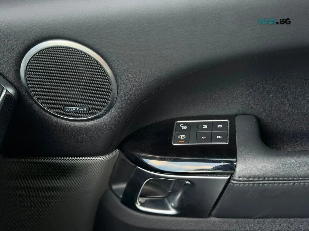 Land Rover Range rover АвтоКредит * (ЦЕНА ДО БГ), снимка 11 - Автомобили и джипове - 56216864