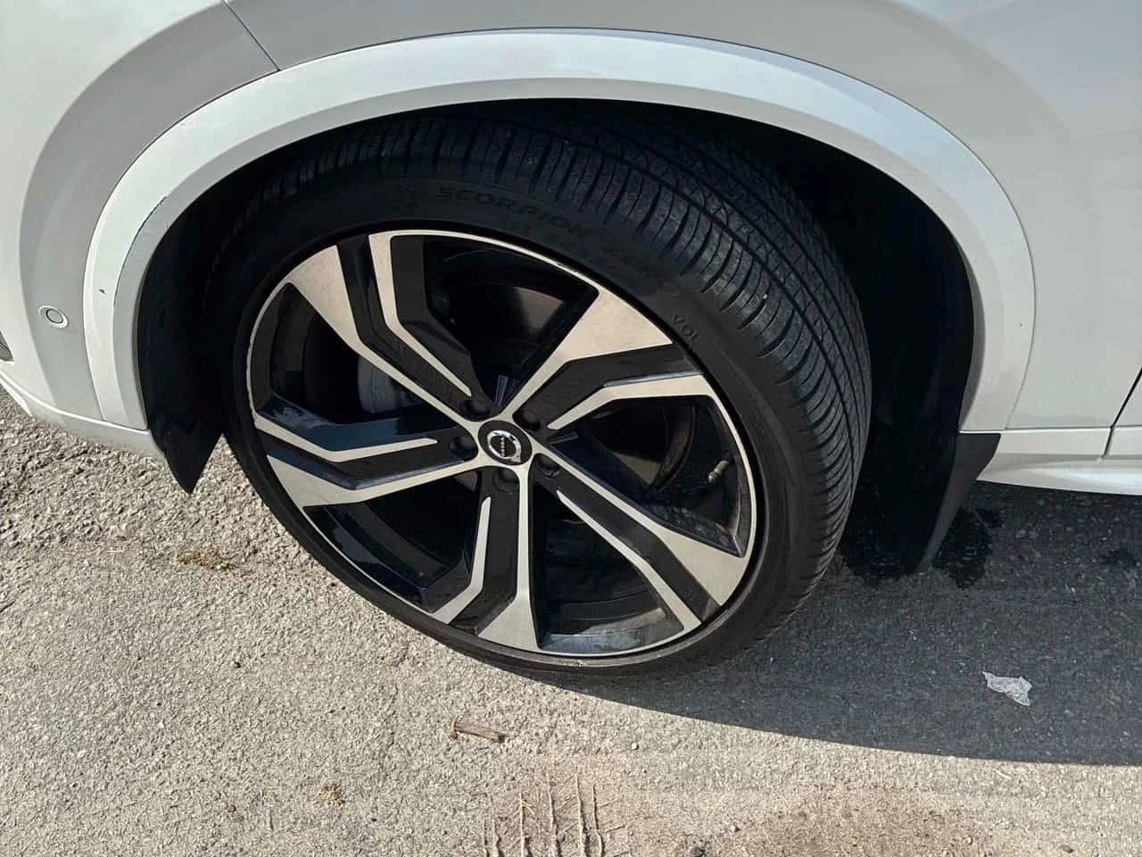 Volvo Xc90 * Ultimate Bright Theme * CARFAX * БЕЗ ПЪРВОНАЧАЛН, снимка 7 - Автомобили и джипове - 56264507