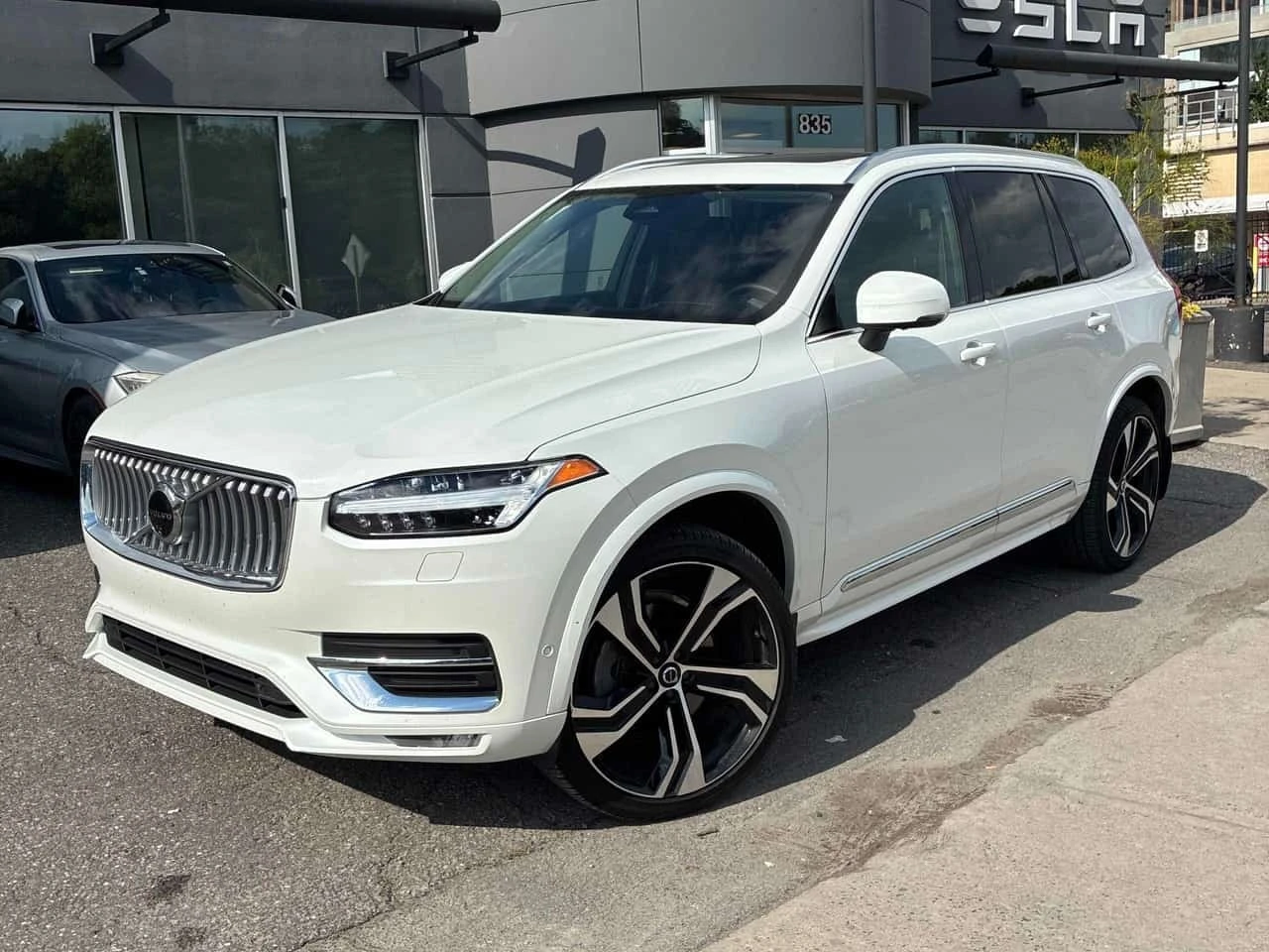 Volvo Xc90 * Ultimate Bright Theme * CARFAX * БЕЗ ПЪРВОНАЧАЛН