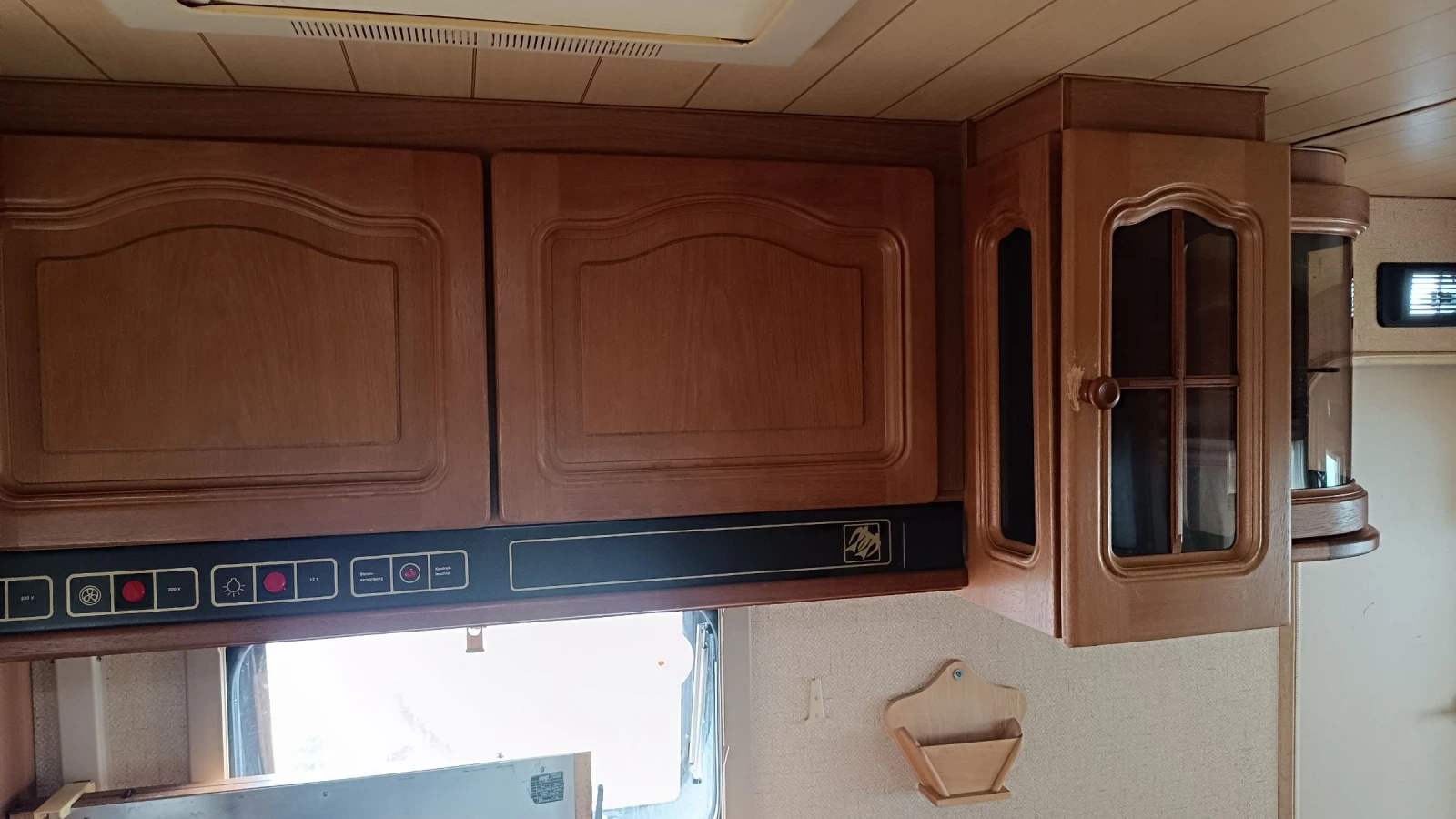 Каравана Knaus Azur 530 - изображение 9