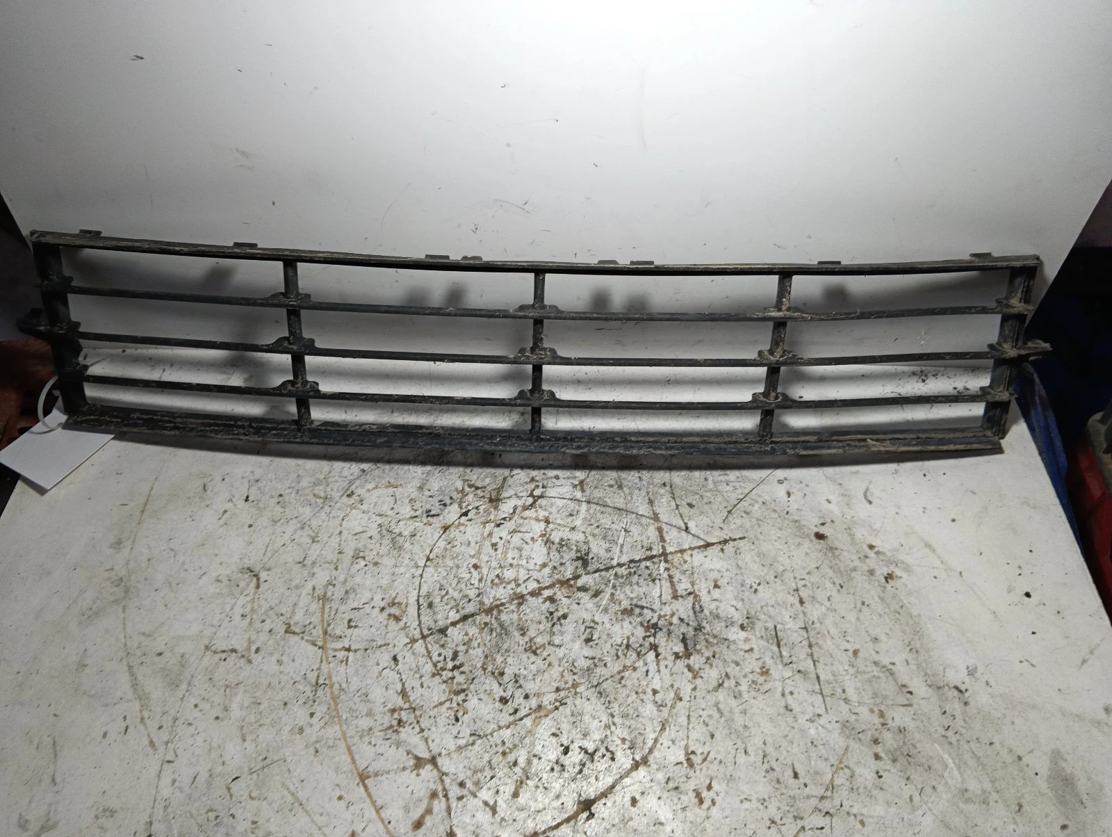решетка средна 5E0853677D Skoda Octavia