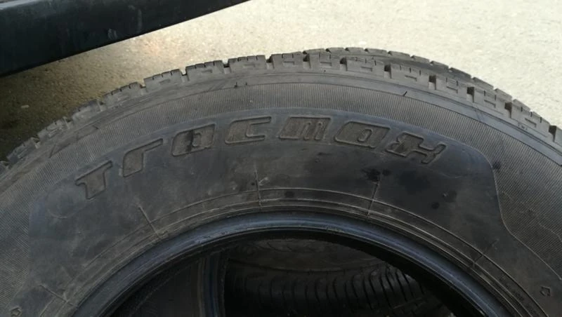 Гуми Зимни 215/75R16, снимка 4 - Гуми и джанти - 26747874