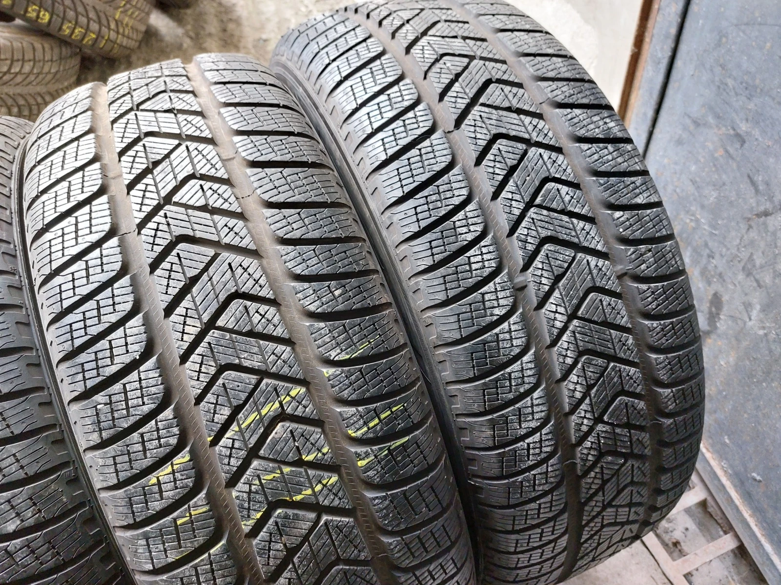 ���� 235/65R17 | Mobile.bg � ����������� 3