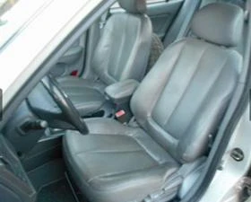 Hyundai Elantra 2.0 GLS, снимка 8
