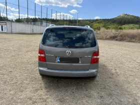 VW Touran 2.0TDI, снимка 2