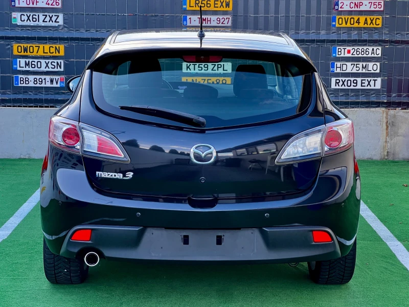 Mazda 3 2.0i Автоматик Exclusive 146000km, снимка 5 - Автомобили и джипове - 47307618