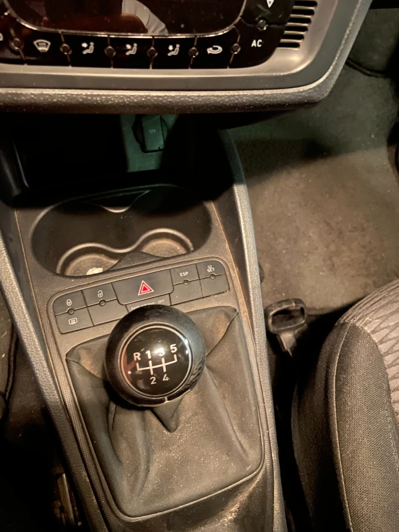 Seat Ibiza, снимка 10 - Автомобили и джипове - 51284749