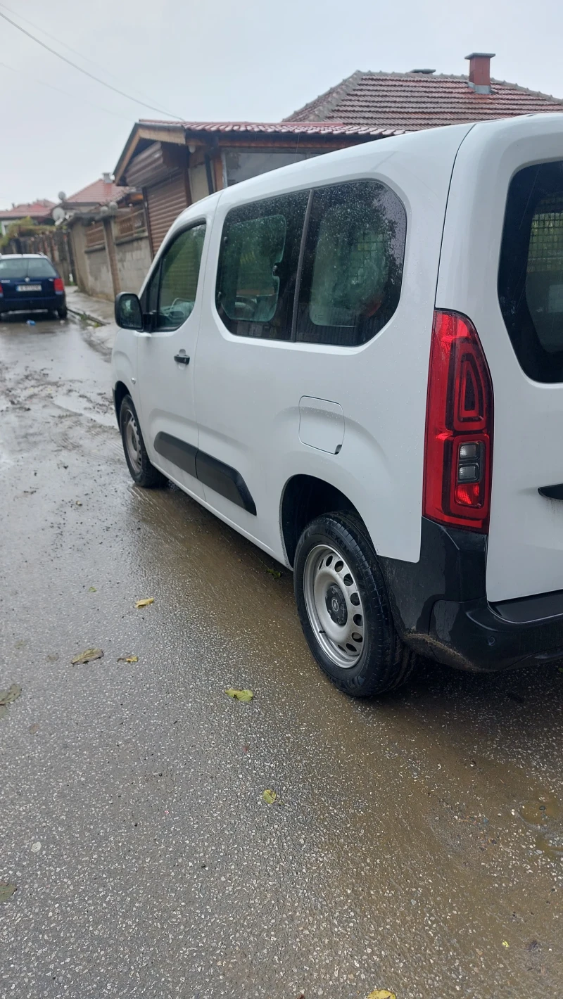 Opel Combo 1.5, снимка 7 - Автомобили и джипове - 51288048