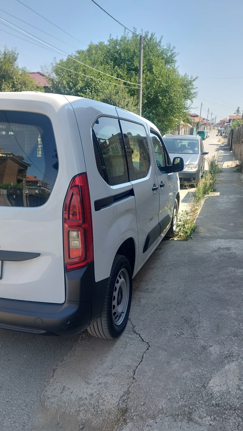 Opel Combo 1.5, снимка 3 - Автомобили и джипове - 51288048