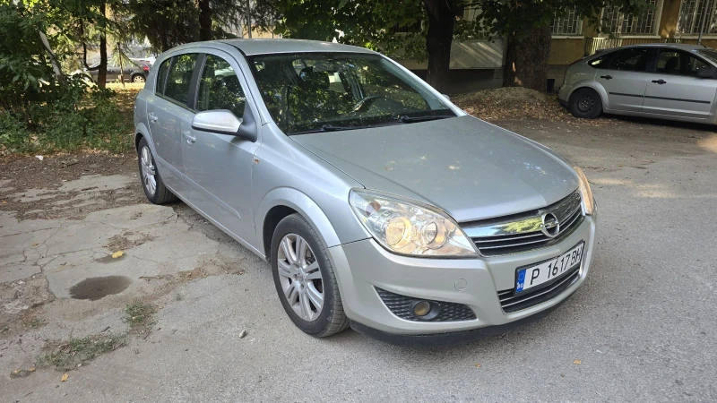 Opel Astra H, снимка 3 - Автомобили и джипове - 51302458
