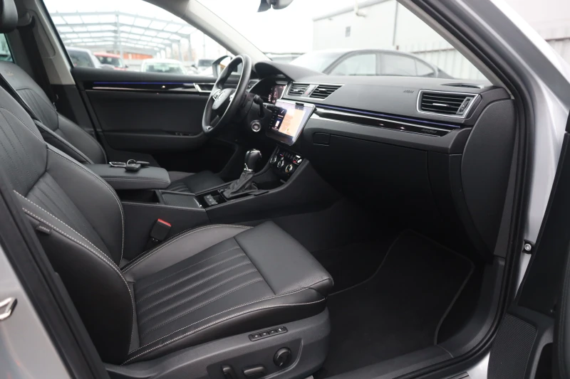 Skoda Superb 2.0TDI L&K Face ACC ОБДУХ Canton MASSAGE KAM iCar, снимка 7 - Автомобили и джипове - 53000816