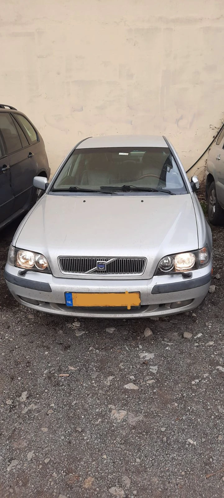 Volvo S40 1, 8, снимка 4 - Автомобили и джипове - 48467195