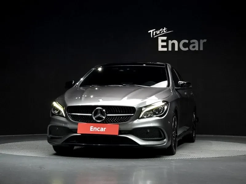 Mercedes-Benz CLA 2.5, снимка 3 - Автомобили и джипове - 54287772