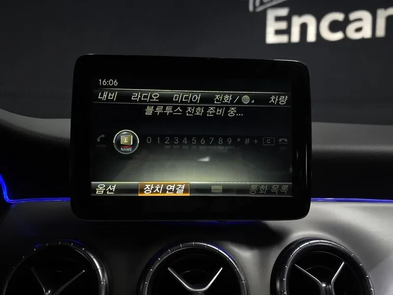 Mercedes-Benz CLA 2.5, снимка 17 - Автомобили и джипове - 54287772