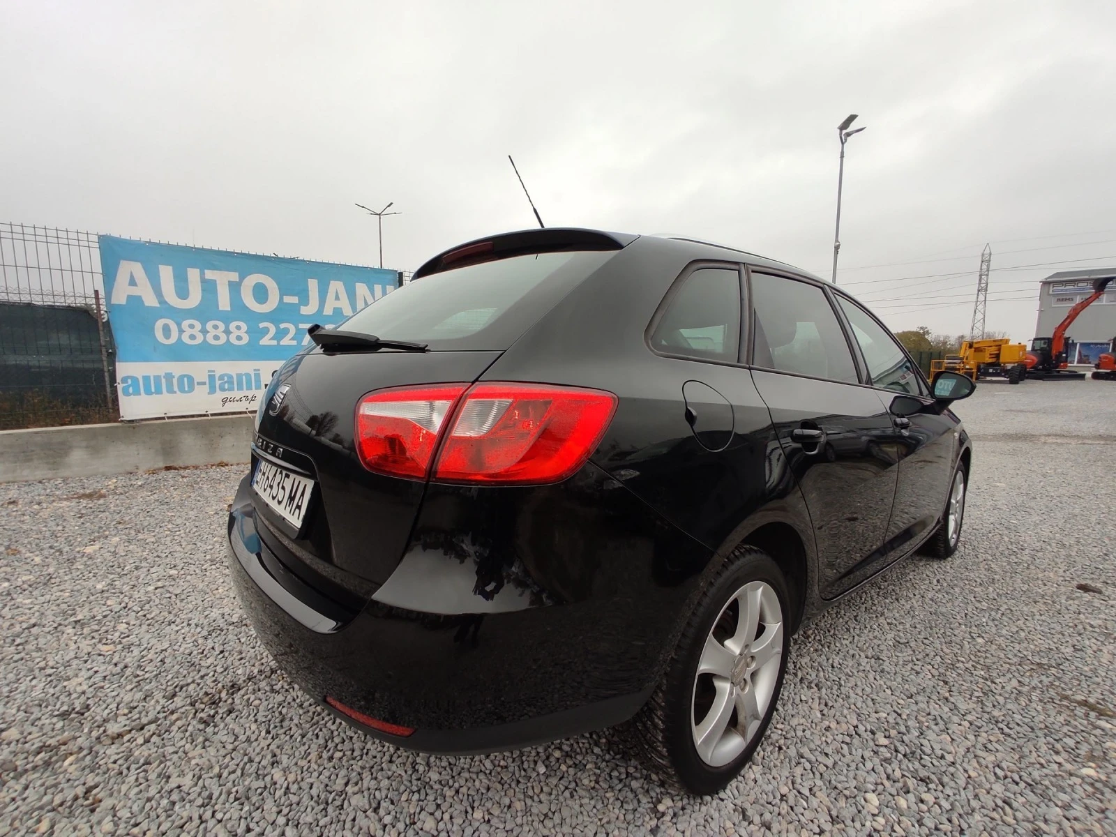 Seat Ibiza 1.2TSI/FACELIFT/ 4 ЦИЛИНДЪРА/85К.С. - изображение 7