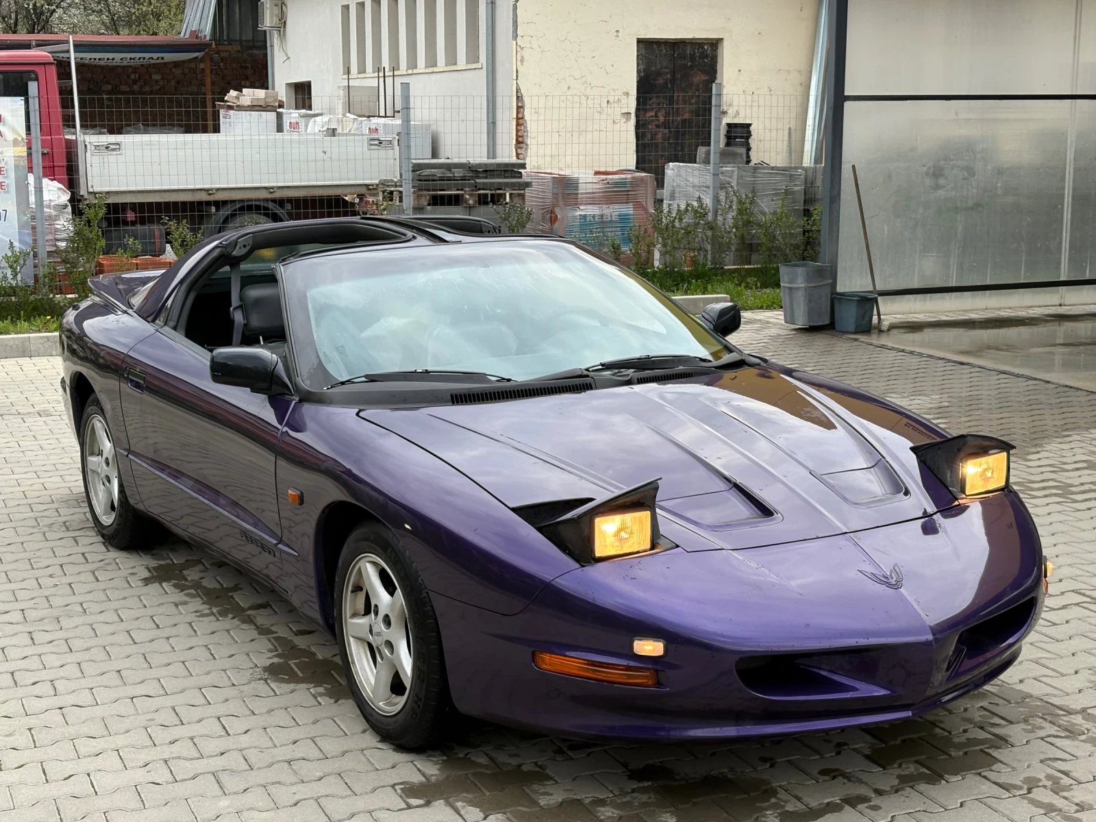 Pontiac Firebird 90 000км - изображение 2