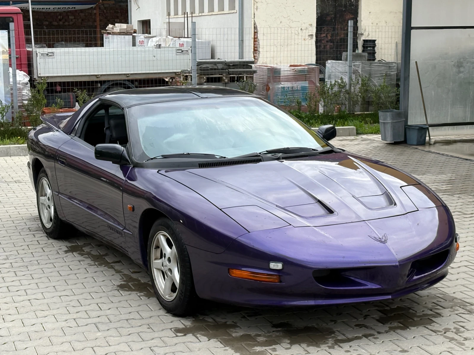 Pontiac Firebird 90 000км - изображение 7