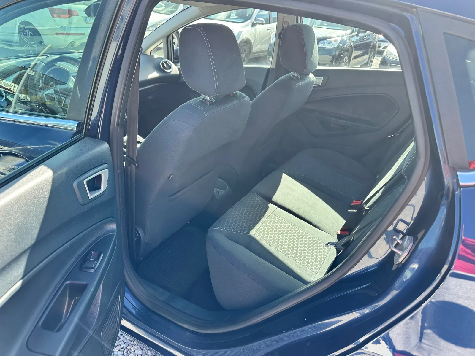 Ford Fiesta 1.4 i | Mobile.bg — изображение 12