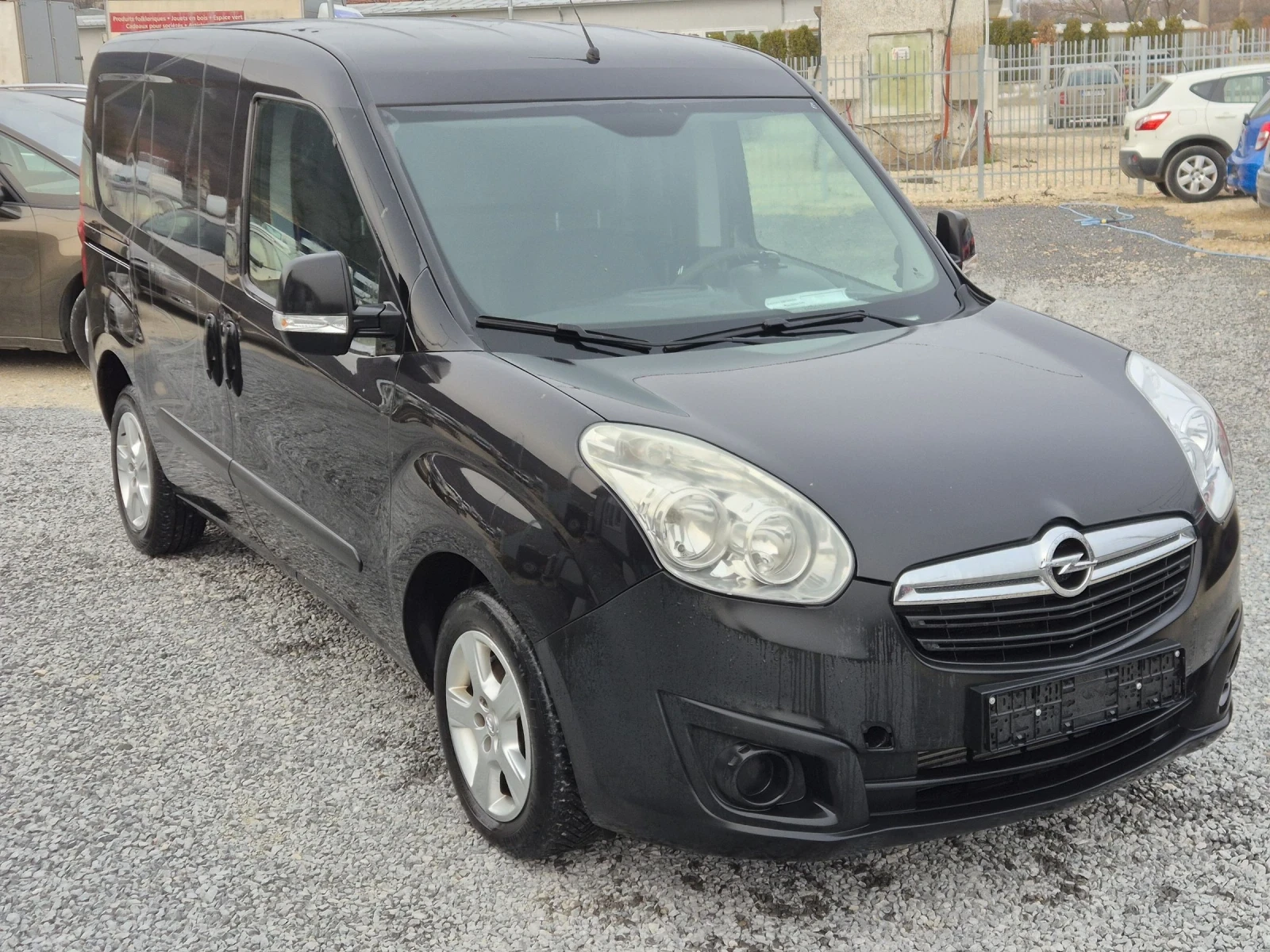 Opel Combo 1.3CDTI, снимка 7 - Автомобили и джипове - 52588103