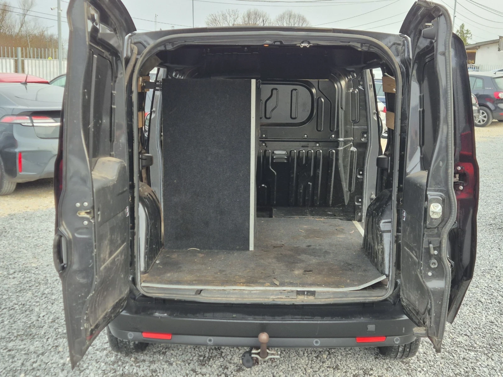 Opel Combo 1.3CDTI, снимка 11 - Автомобили и джипове - 52588103