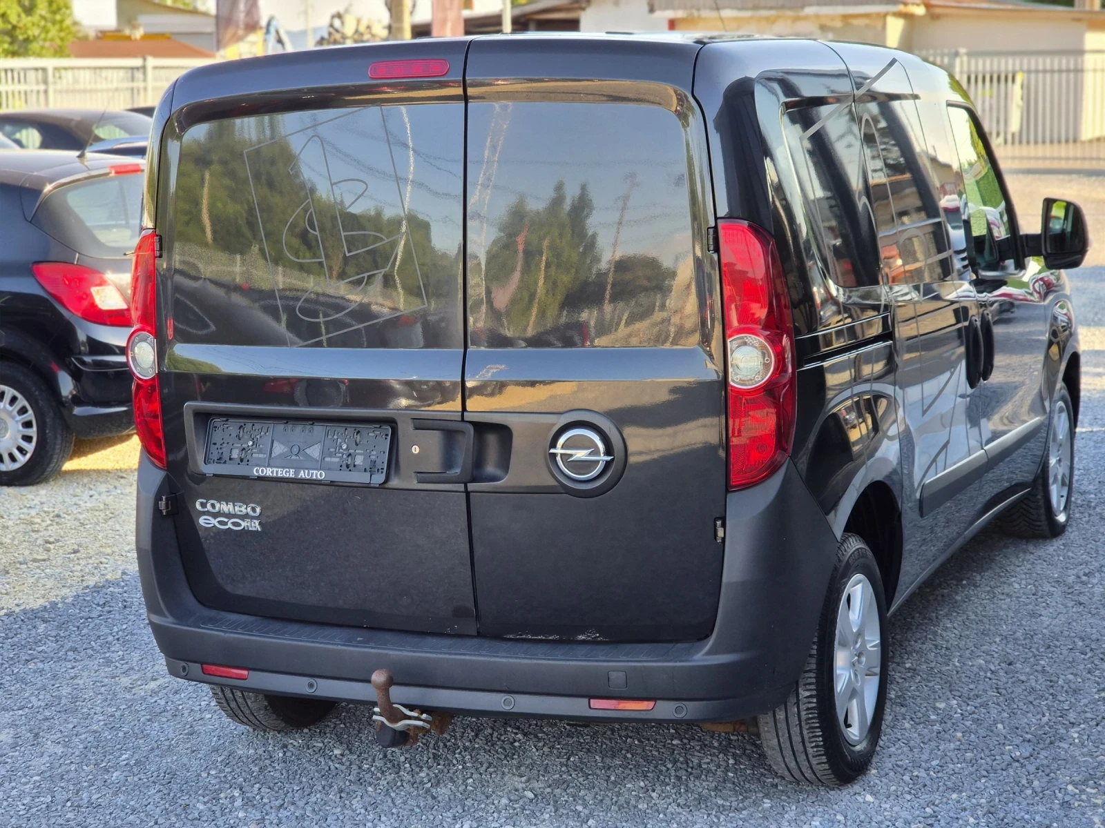 Opel Combo 1.3CDTI, снимка 7 - Автомобили и джипове - 52588103