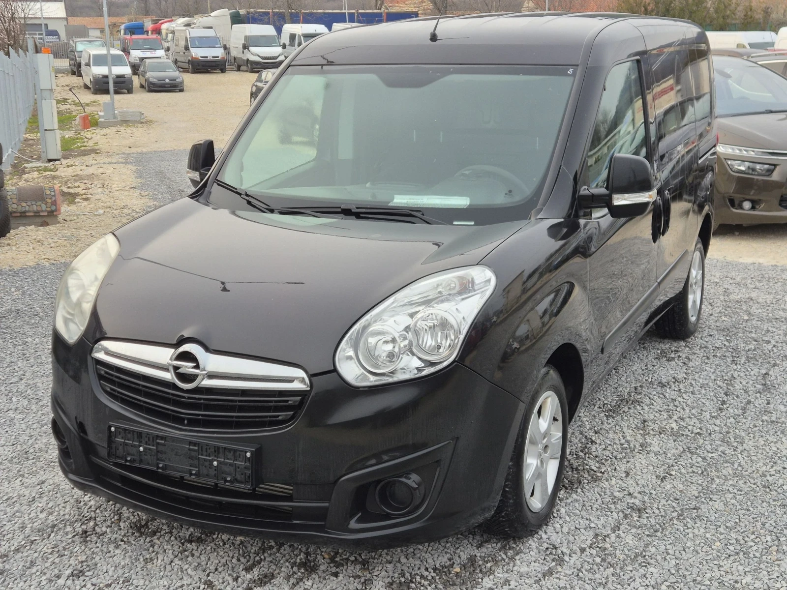 Opel Combo 1.3CDTI, снимка 6 - Автомобили и джипове - 52588103