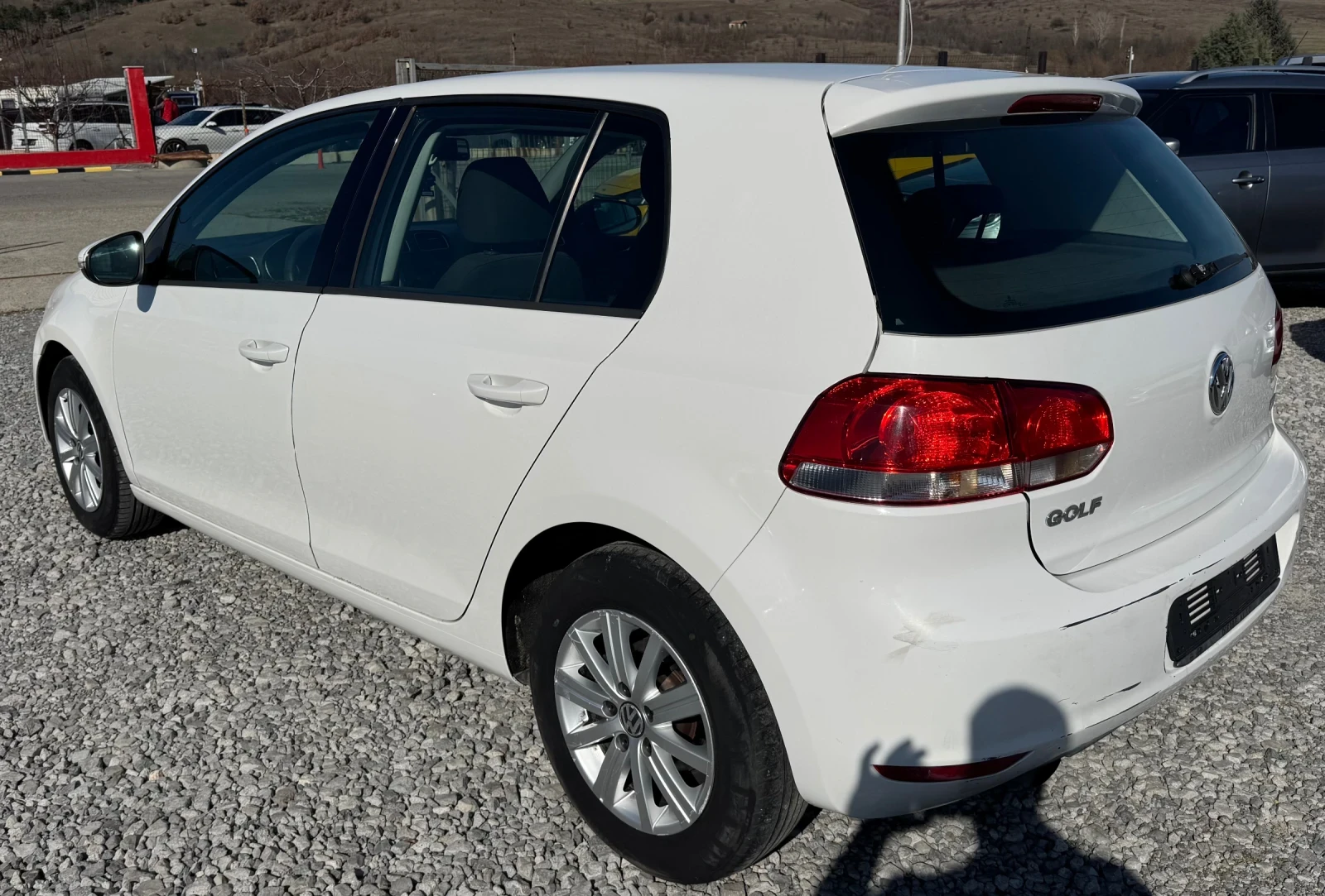 VW Golf 1.6TDI 105 k.s, снимка 6 - Автомобили и джипове - 53852608