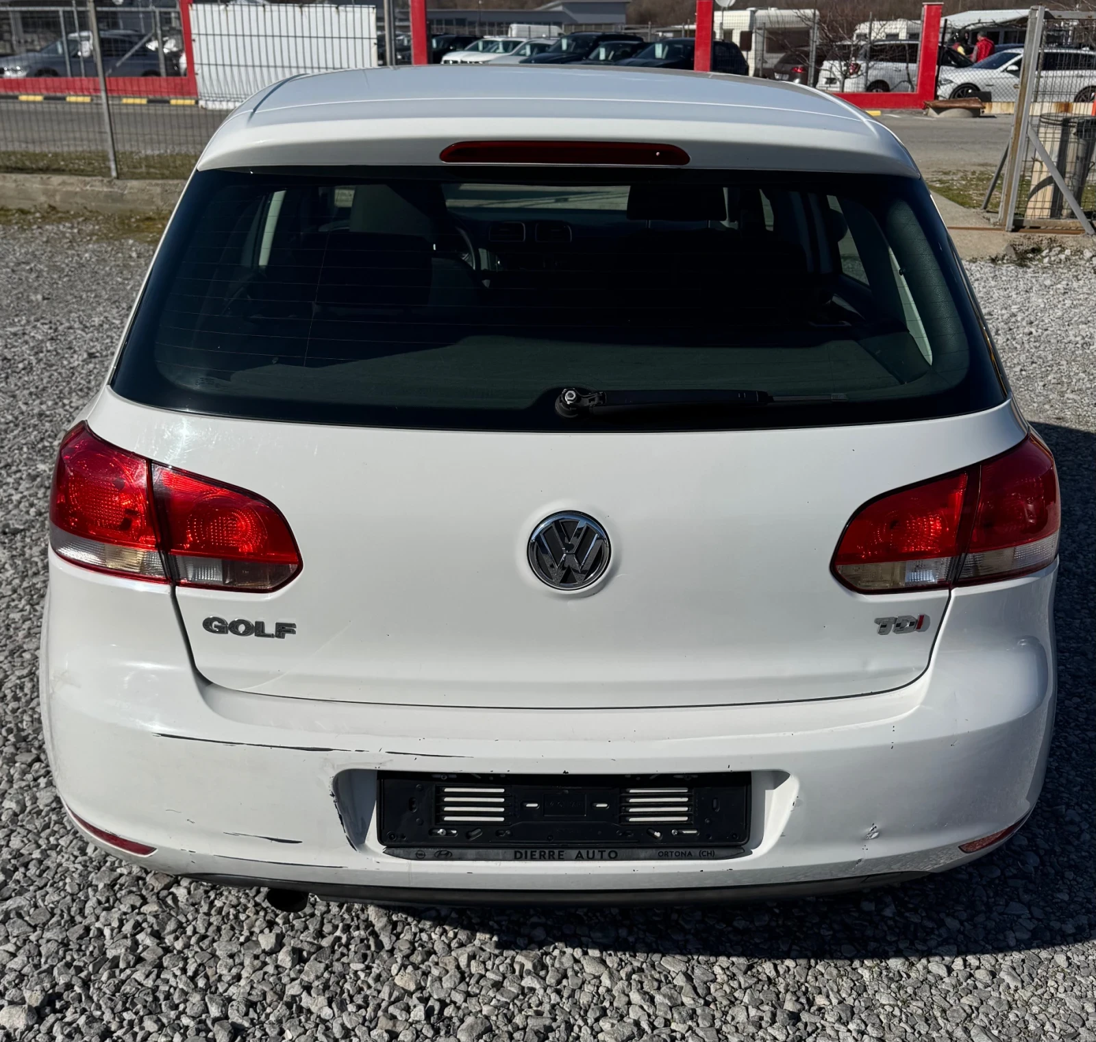 VW Golf 1.6TDI 105 k.s, снимка 5 - Автомобили и джипове - 53852608