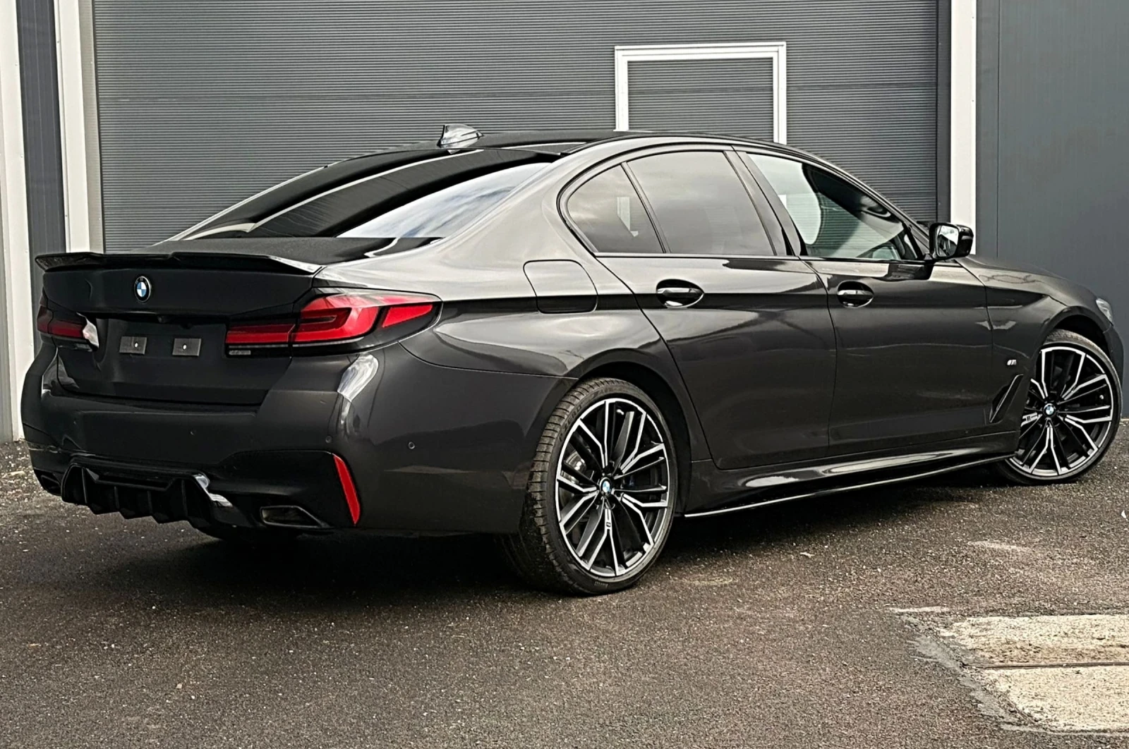 BMW 540 BMW 540d CARBON Individual M Performance, снимка 10 - Автомобили и джипове - 54008632