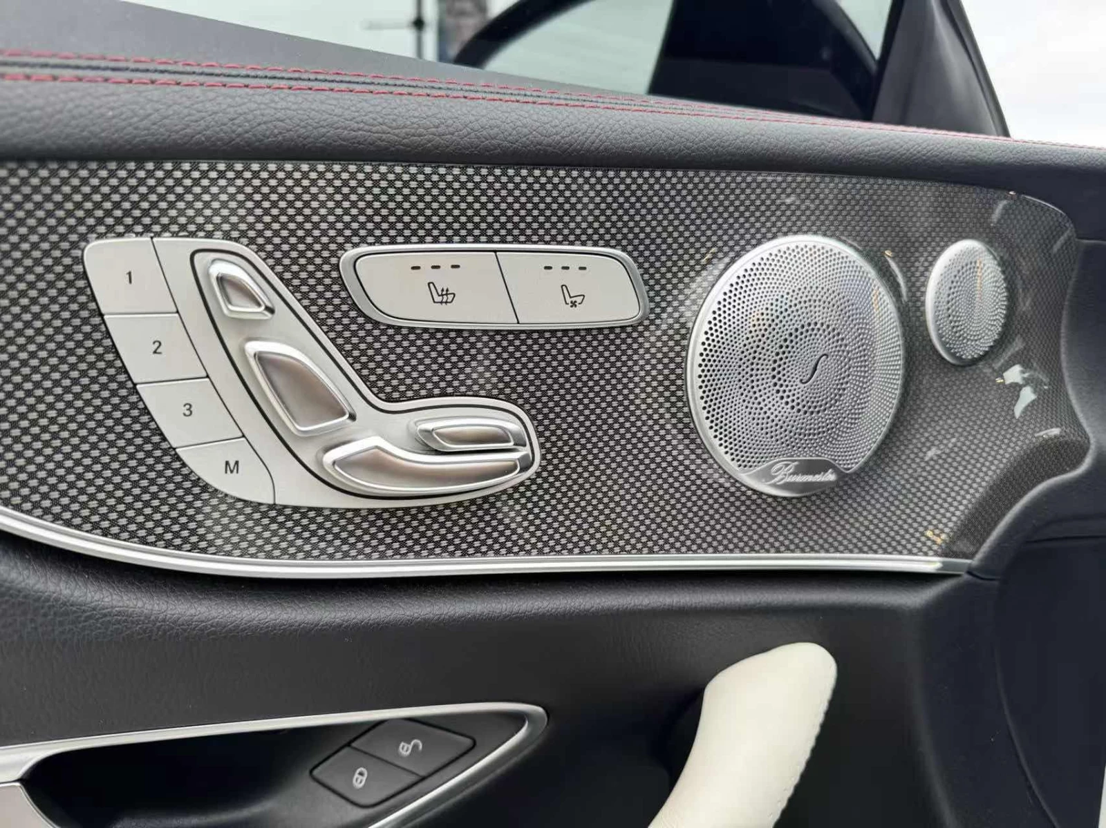 Mercedes-Benz E 53 AMG * * CARFAX * * АВТО КРЕДИТ * * Цена до БГ * * , снимка 14 - Автомобили и джипове - 54611409