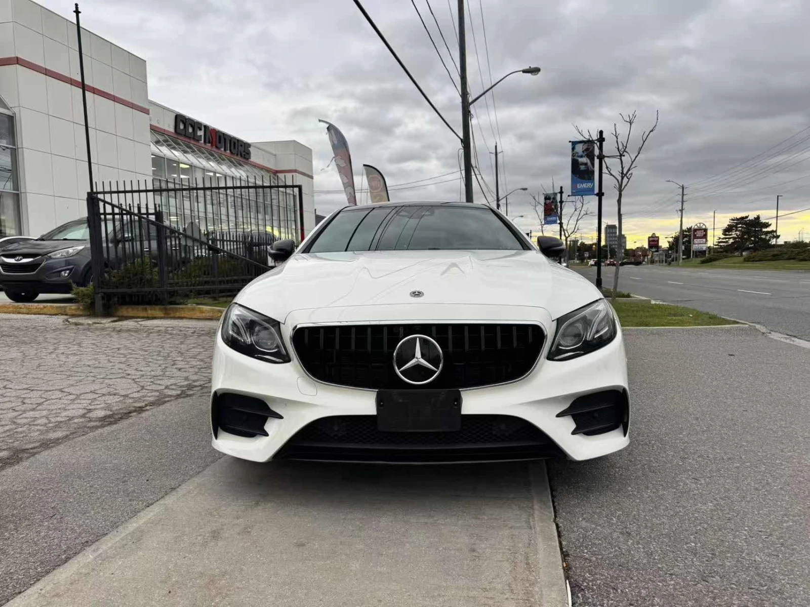 Mercedes-Benz E 53 AMG * * CARFAX * * АВТО КРЕДИТ * * Цена до БГ * * , снимка 2 - Автомобили и джипове - 54611409