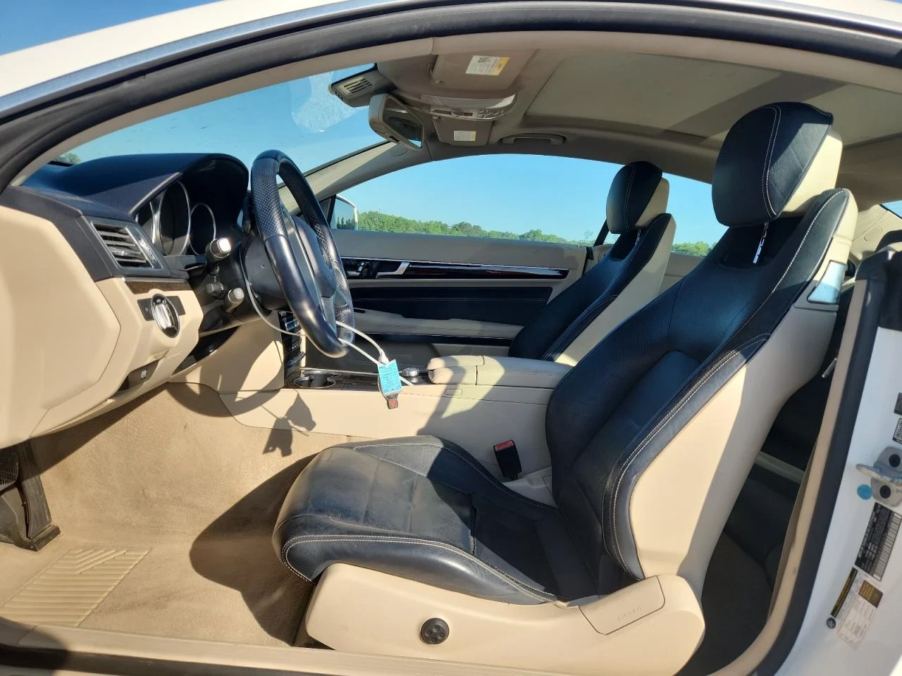 Mercedes-Benz E 400 PANO | BICOLOUR INTERIOR | ПОДГРЕВ | MEMORY, снимка 7 - Автомобили и джипове - 54933440