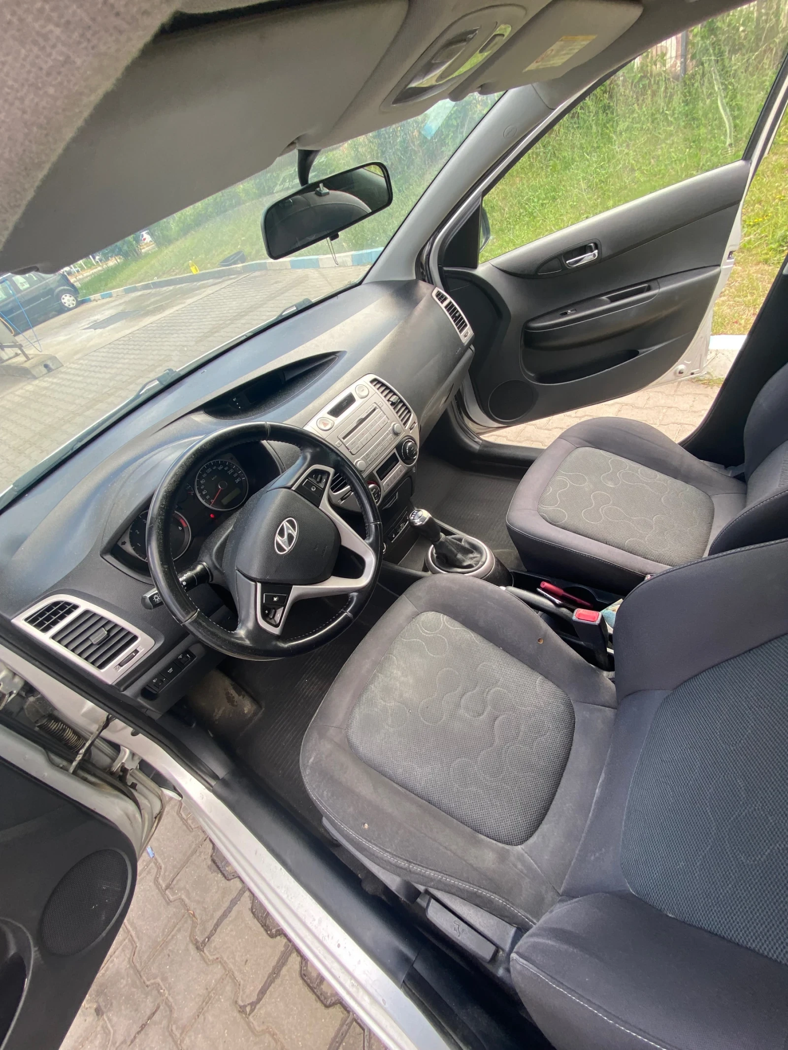 Hyundai I20 1.6 CRDi, снимка 5 - Автомобили и джипове - 55579990