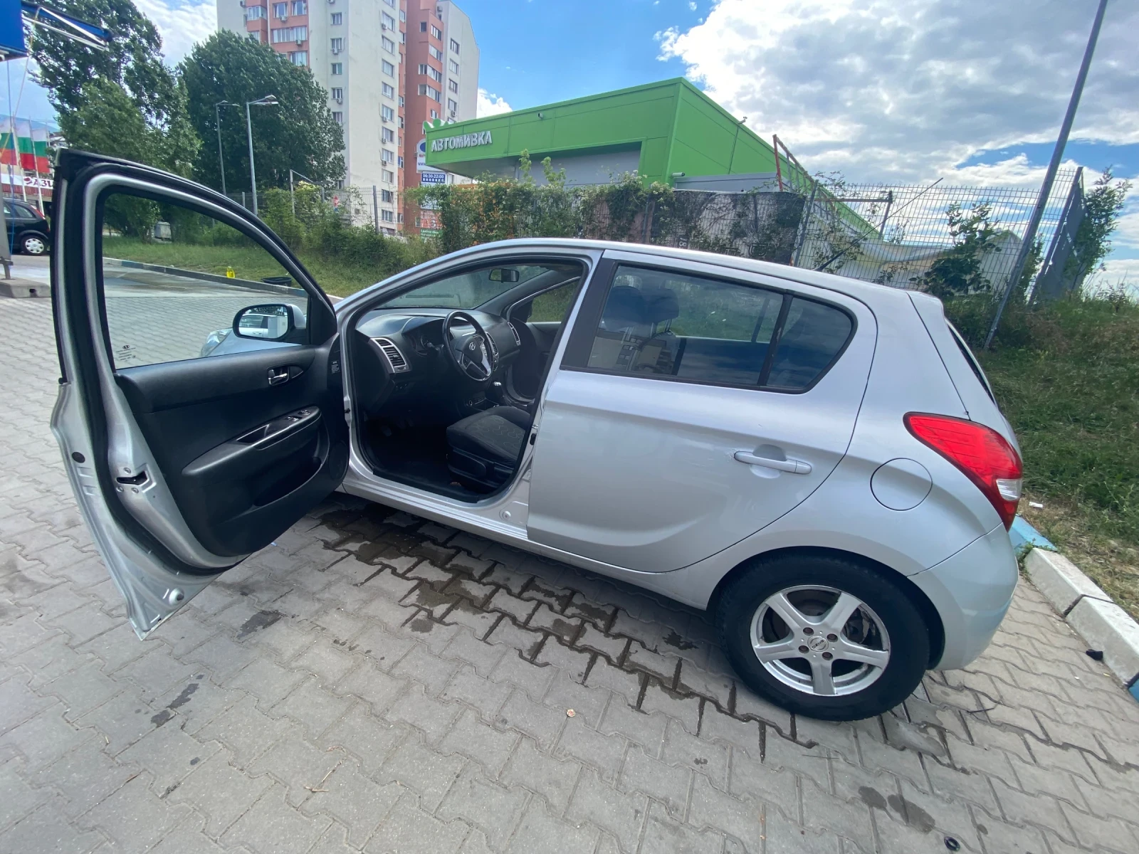 Hyundai I20 1.6 CRDi, снимка 2 - Автомобили и джипове - 55579990