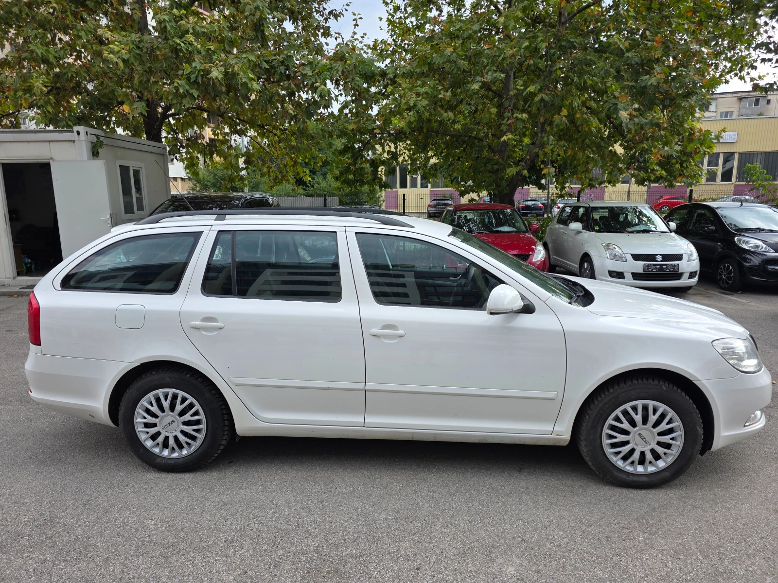 Skoda Octavia 1.2 TSI обслужена с вериги, снимка 5 - Автомобили и джипове - 55596773