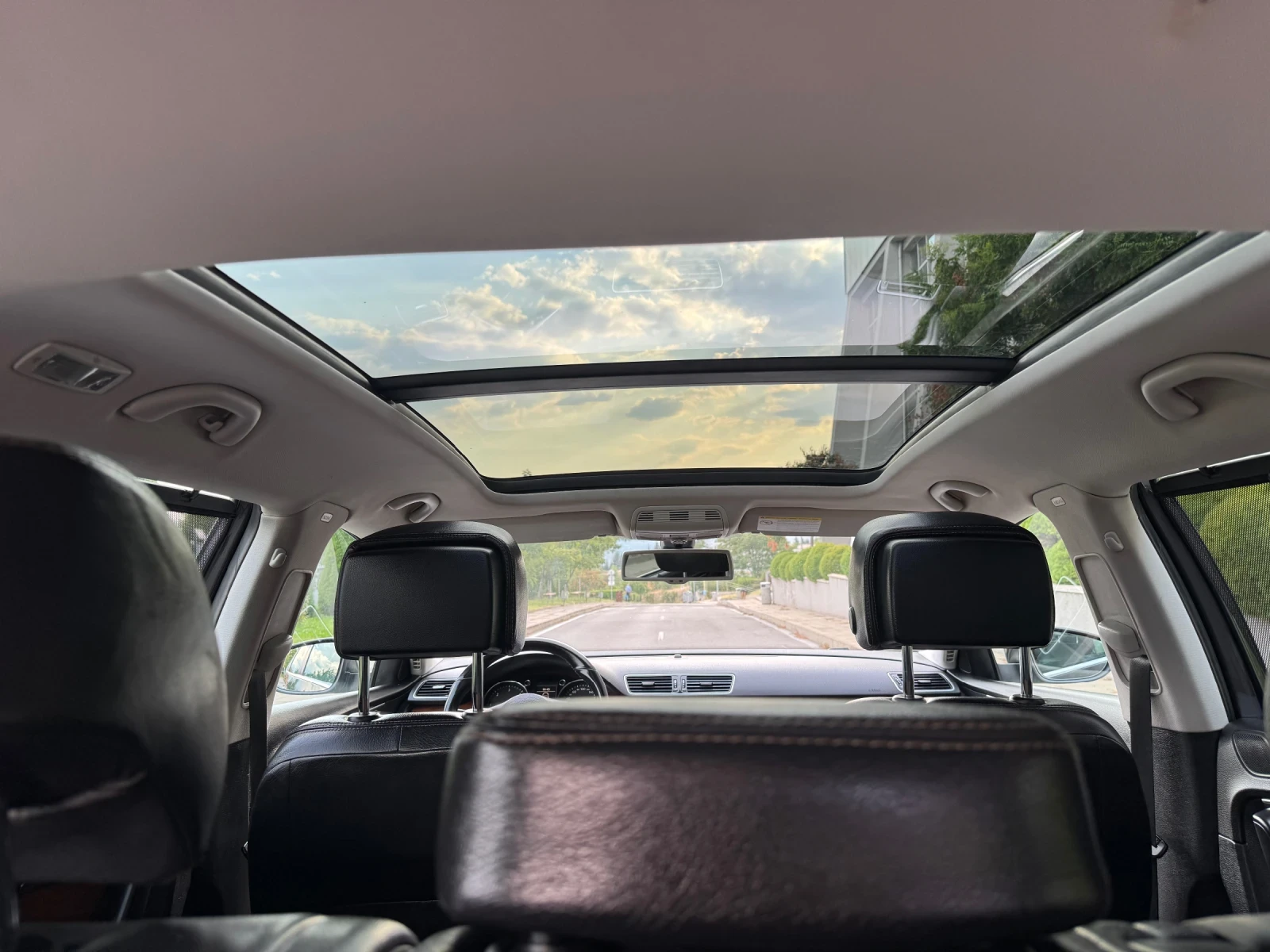 VW Passat 1.6 TDI Panorama Koja, снимка 16 - Автомобили и джипове - 55931346