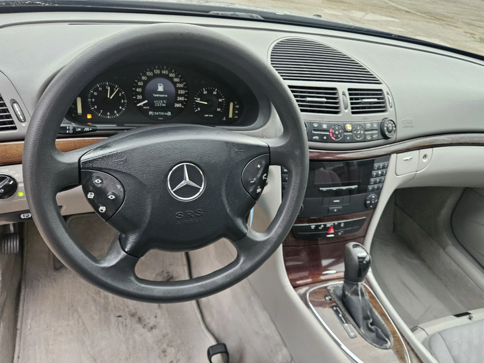 Mercedes-Benz E 270 CDI* Автомат* 230000км, снимка 9 - Автомобили и джипове - 56732282