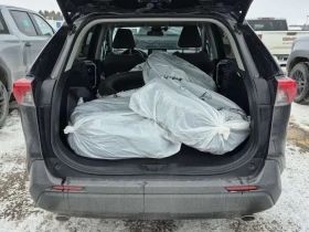 Toyota Rav4 HYBRID XLE  CARFAX, снимка 13