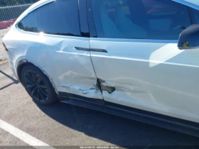 Tesla Model X 75D AWD, снимка 10