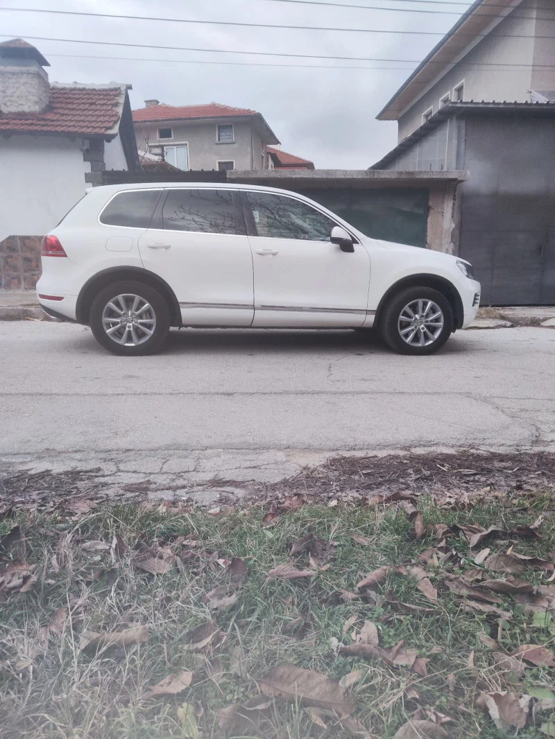 VW Touareg 3.0 TDI , снимка 4 - Автомобили и джипове - 48323570