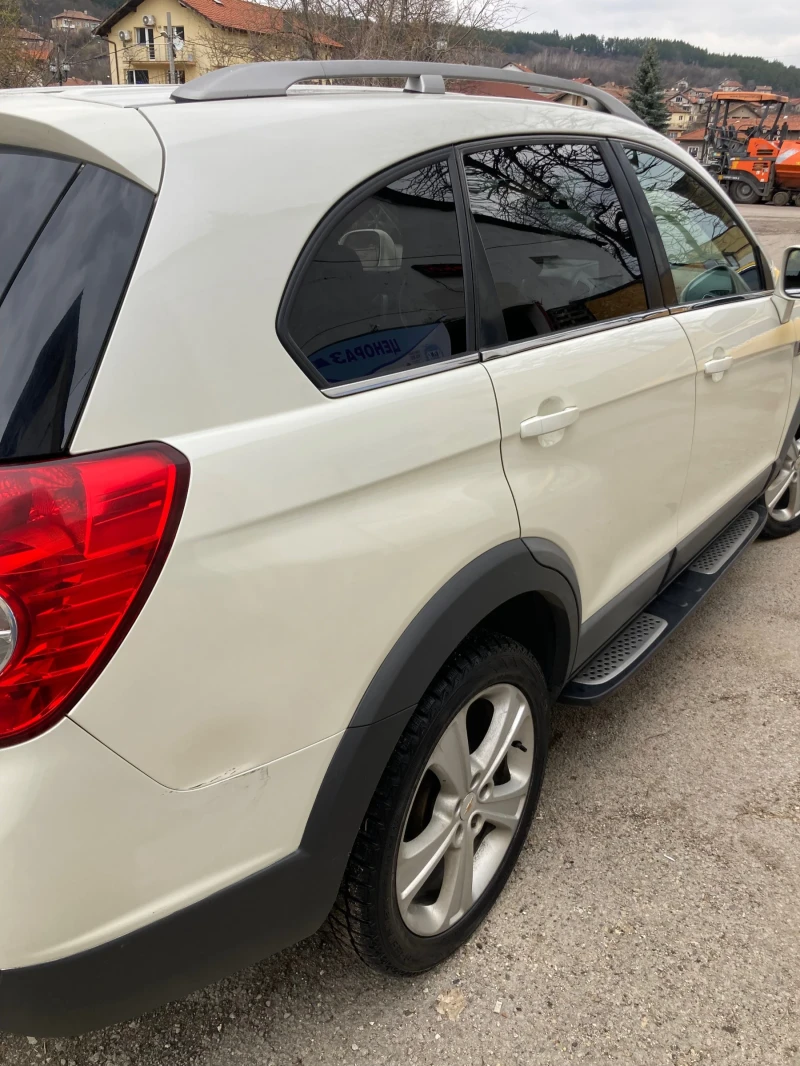 Chevrolet Captiva, снимка 10 - Автомобили и джипове - 48339347