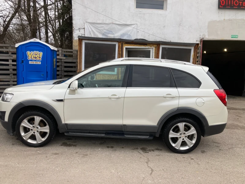 Chevrolet Captiva, снимка 5 - Автомобили и джипове - 48339347