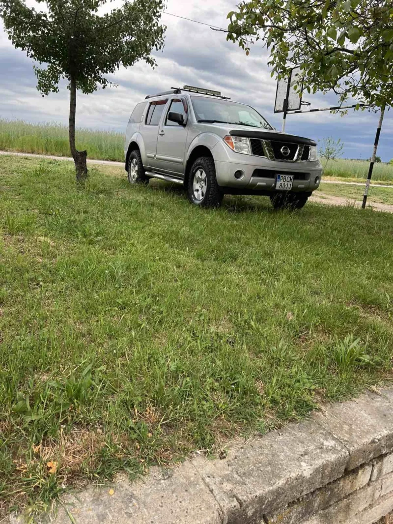 Nissan Pathfinder, снимка 5 - Автомобили и джипове - 52684659