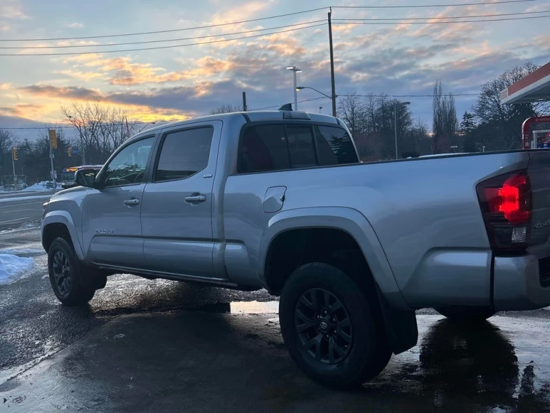 Toyota Tacoma * 4x4 Double Cab Auto * CARFAX * БЕЗ ПЪРВОНАЧАЛНА , снимка 10 - Автомобили и джипове - 53148329