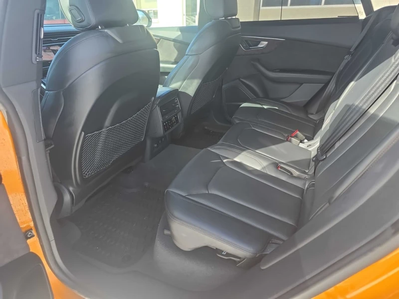 Audi Q8 Technik * CARFAX* ОБДУХВАНЕ* ДИСТРОНИК, снимка 12 - Автомобили и джипове - 53287640