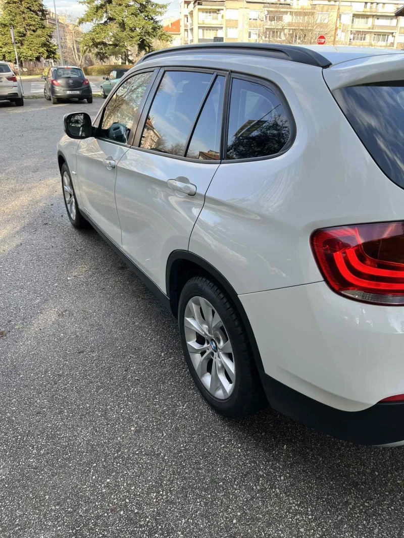 BMW X1, снимка 4 - Автомобили и джипове - 53585844