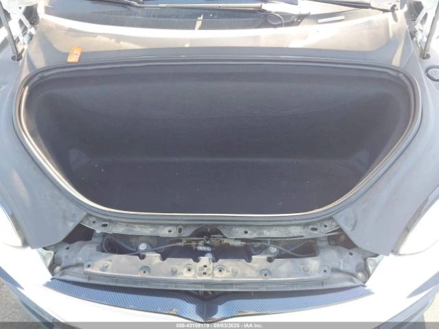 Tesla Model X 75D AWD, снимка 14 - Автомобили и джипове - 53726077