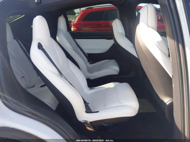 Tesla Model X 75D AWD, снимка 12 - Автомобили и джипове - 53726077