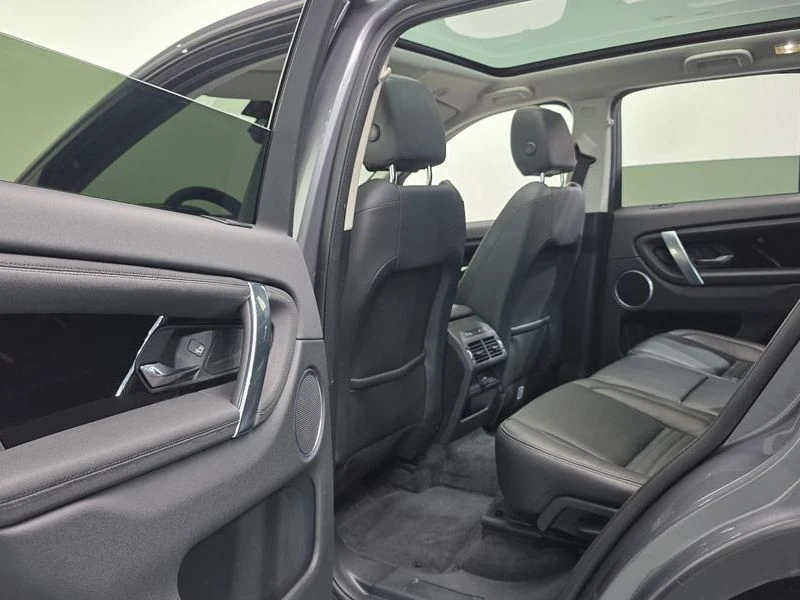 Land Rover Discovery Sport 2.0 Automatic, снимка 17 - Автомобили и джипове - 55841243